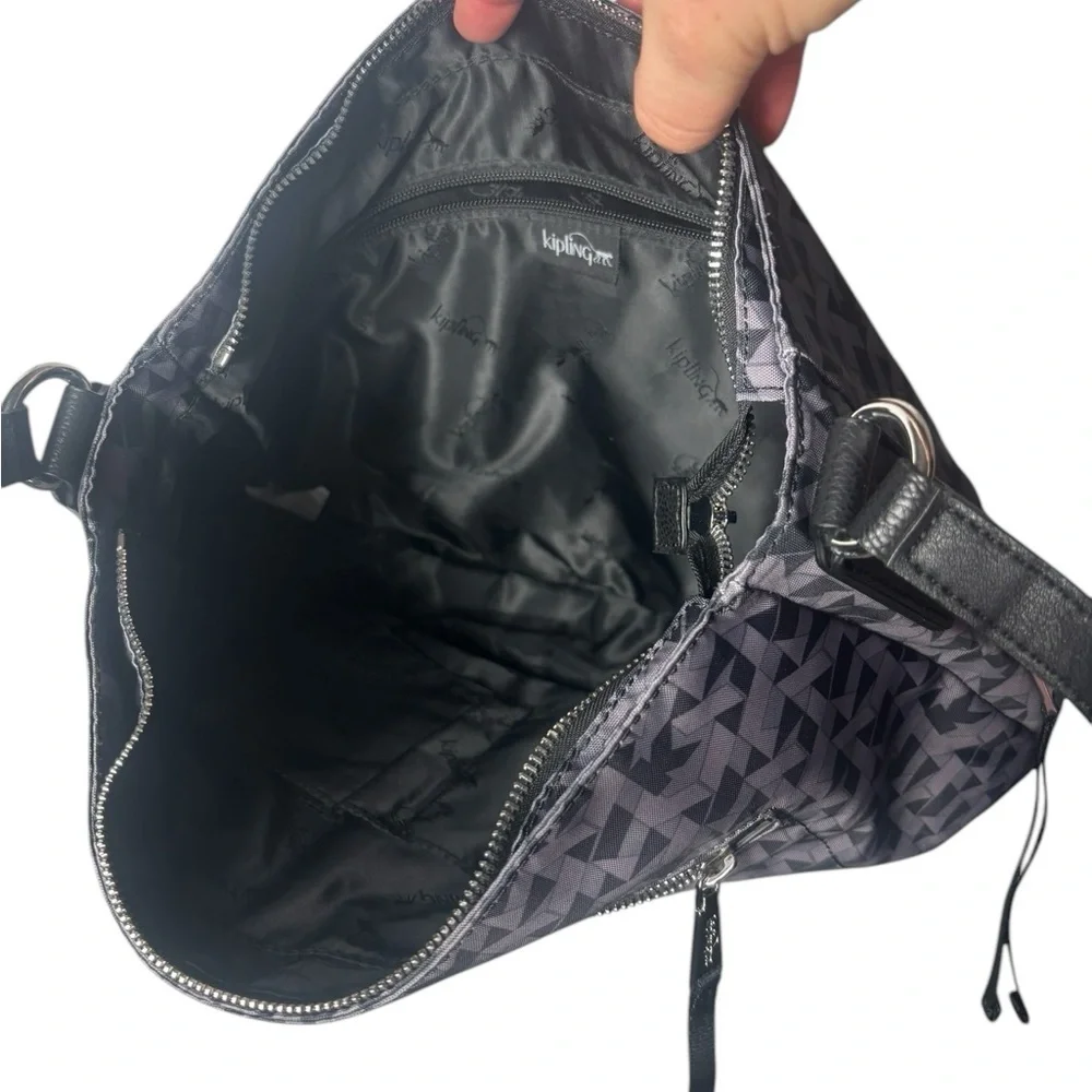Kipling Zip Expandable Shoulder Handbag Gray Geometric Hardware HB7006 Washable